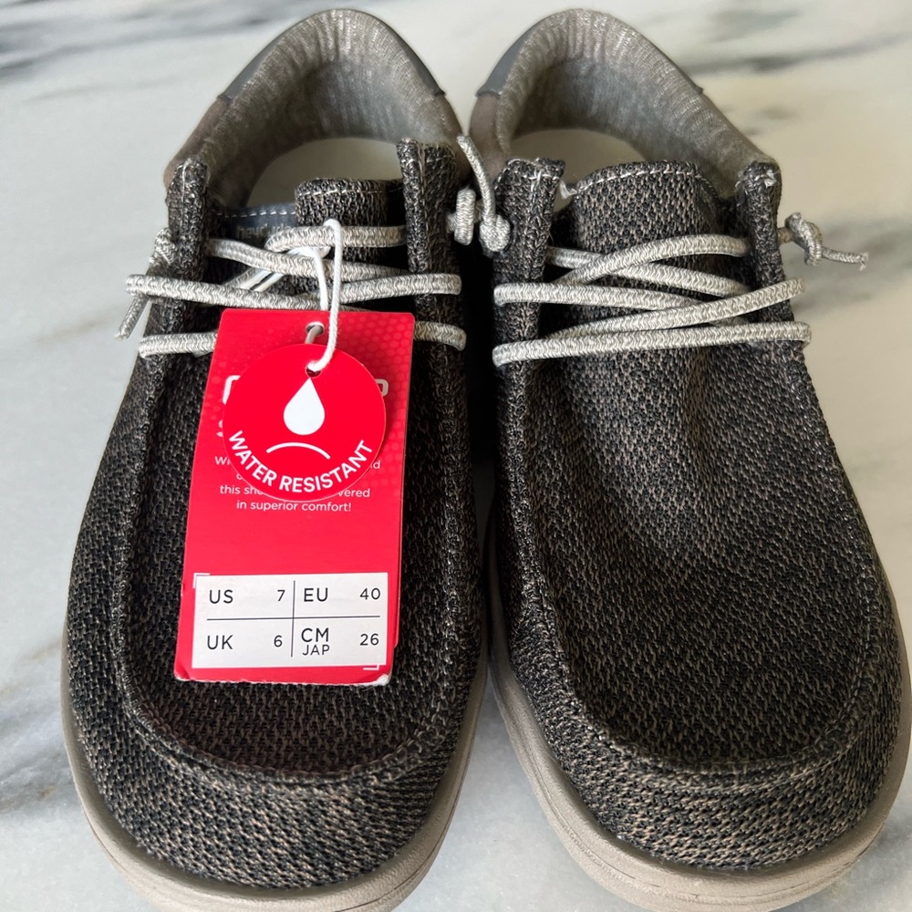 Brand New With Tags Hey Dude size 7 Paul Sox